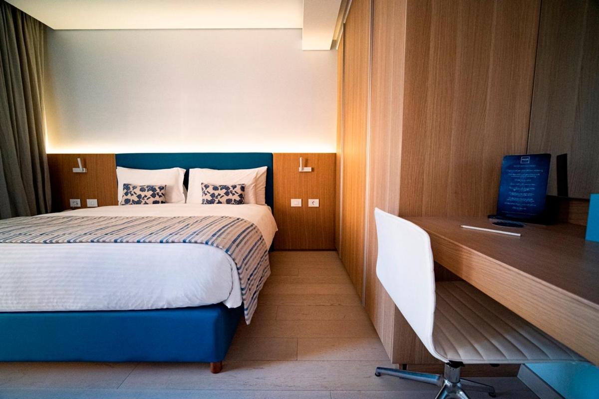 Monot Suites Beiroet Buitenkant foto