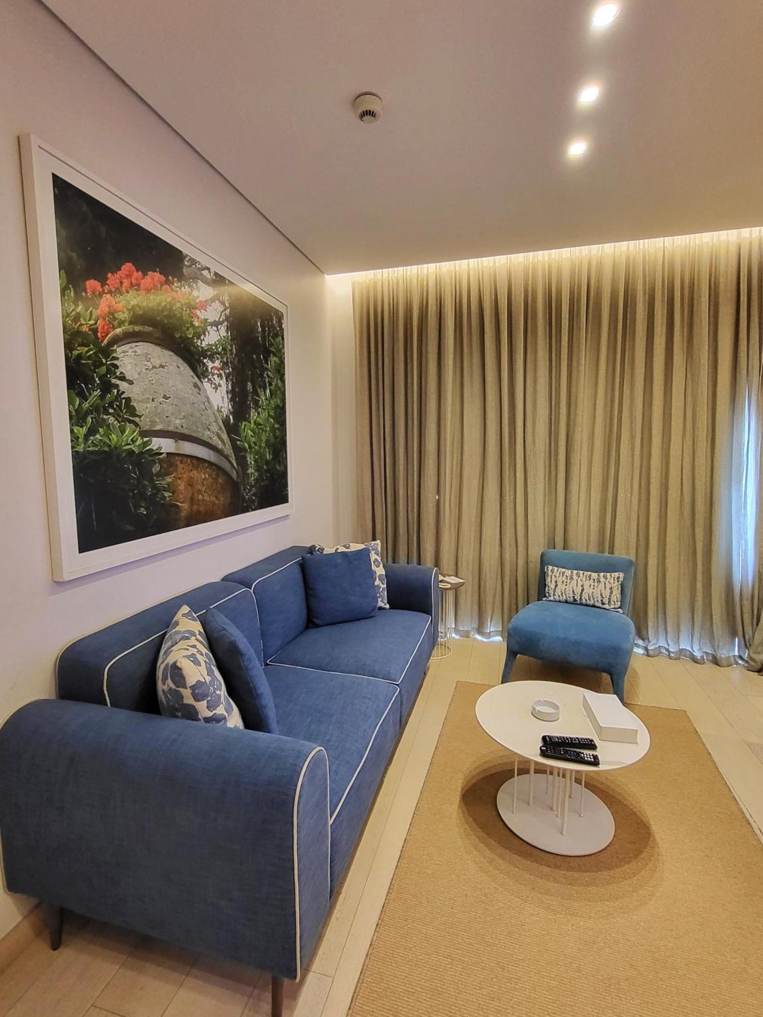Monot Suites Beiroet Buitenkant foto