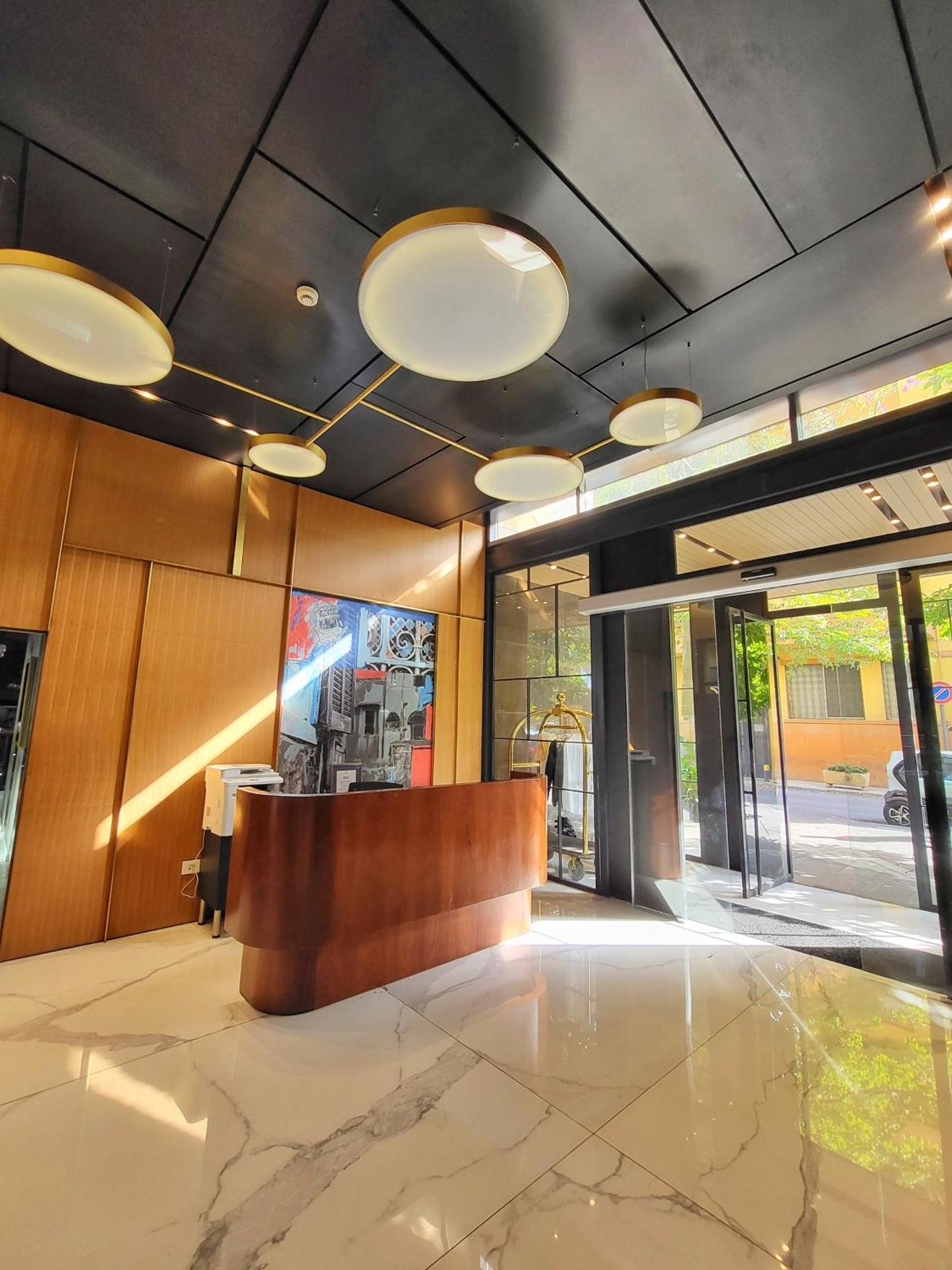 Monot Suites Beiroet Buitenkant foto
