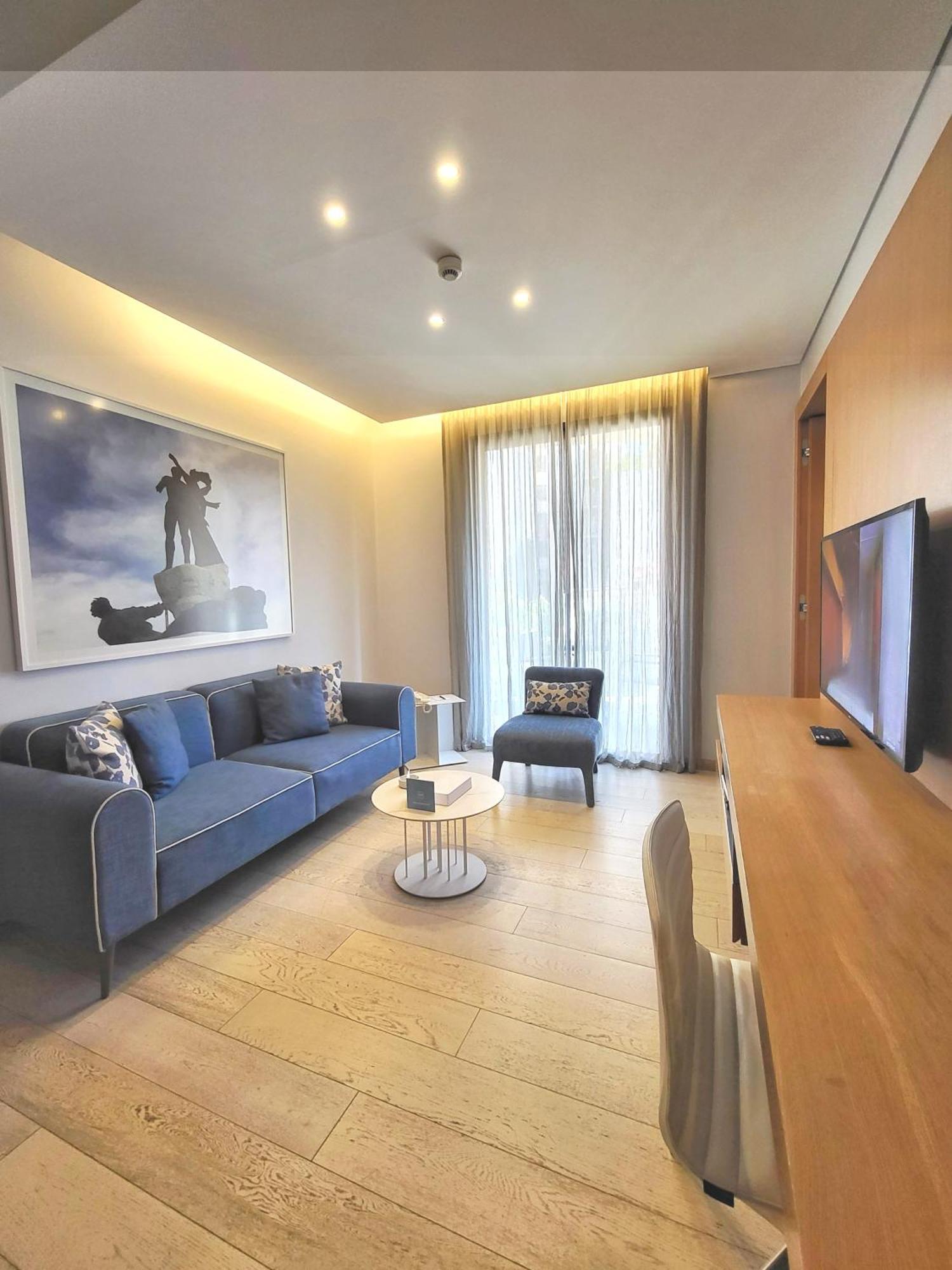 Monot Suites Beiroet Buitenkant foto